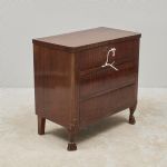 1570 6114 CHEST OF DRAWERS